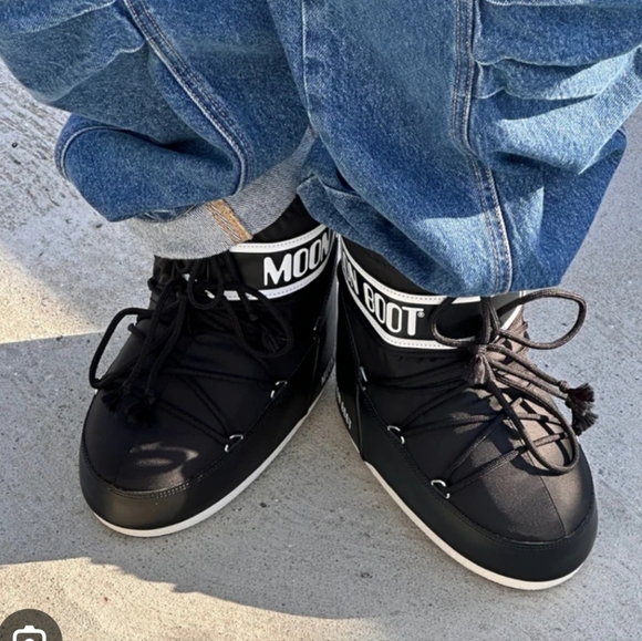 Moon Boot Low Icon 2 boots Moon Boota Low Icon Snow Boots Black White - Picture 7 of 12